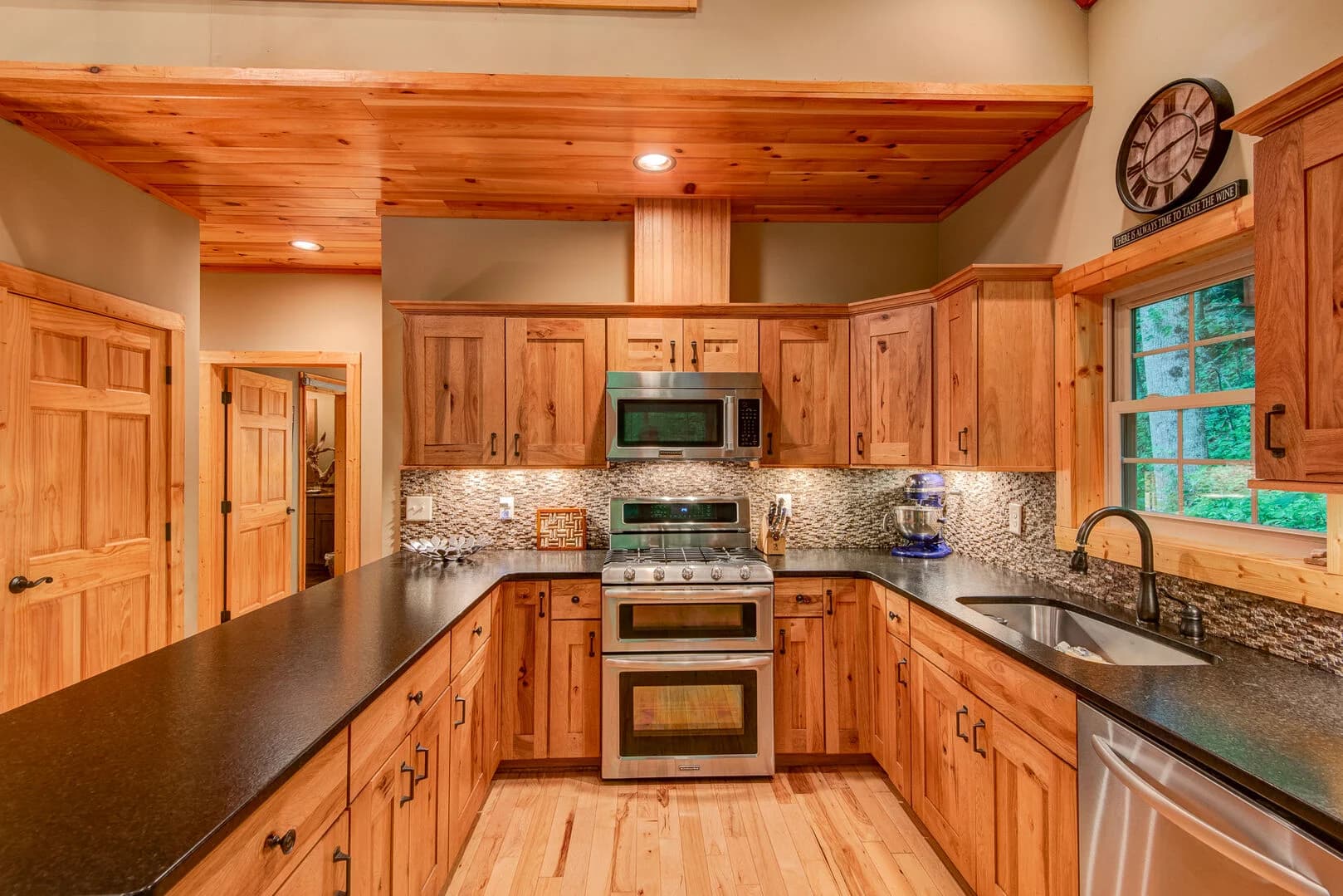 Beech Creek Cabin - Image 10