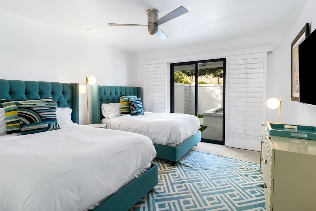 Monroe Hideaway - Image 19