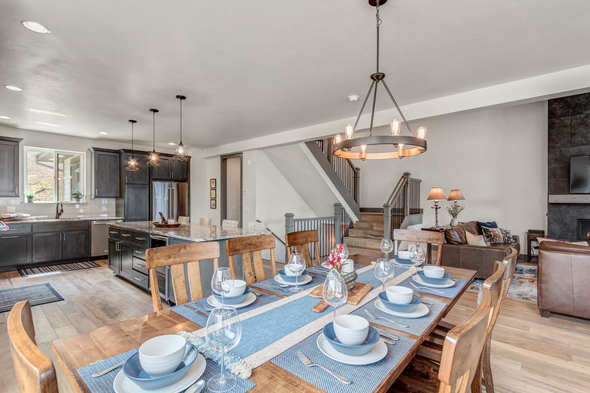 Mountain Vista Retreat - Image 8