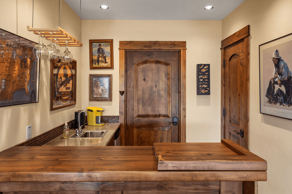 Timberline Lodge - Image 39