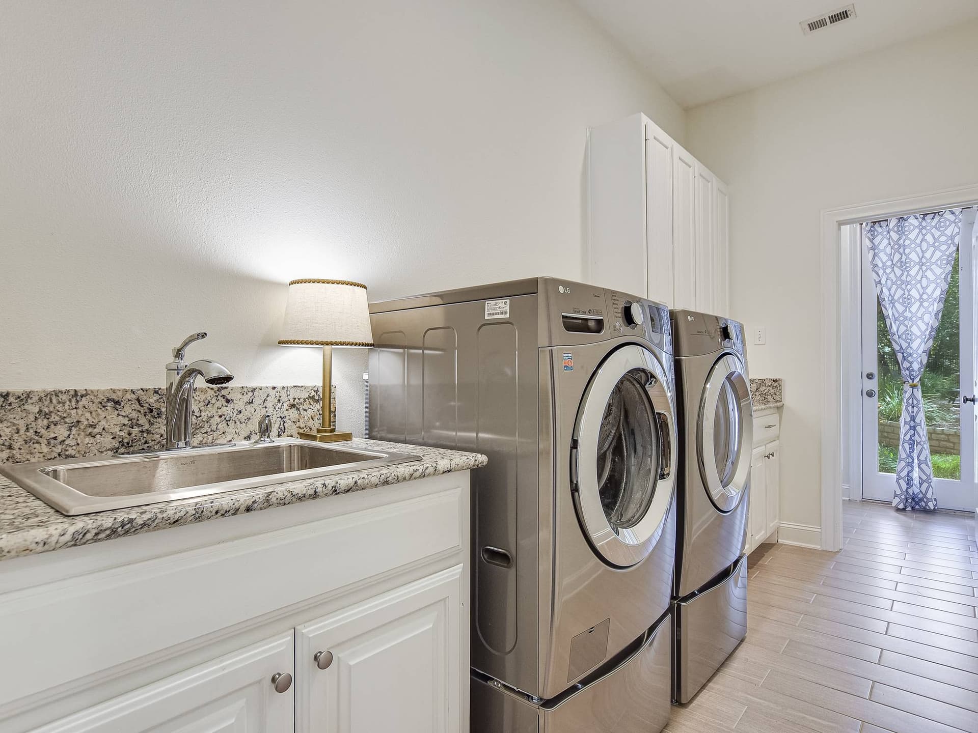 Austin Country Club Estate - Image 20