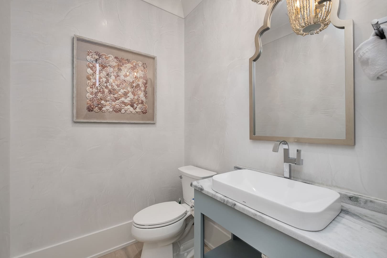 Bearfoot By The Sea - Image 20