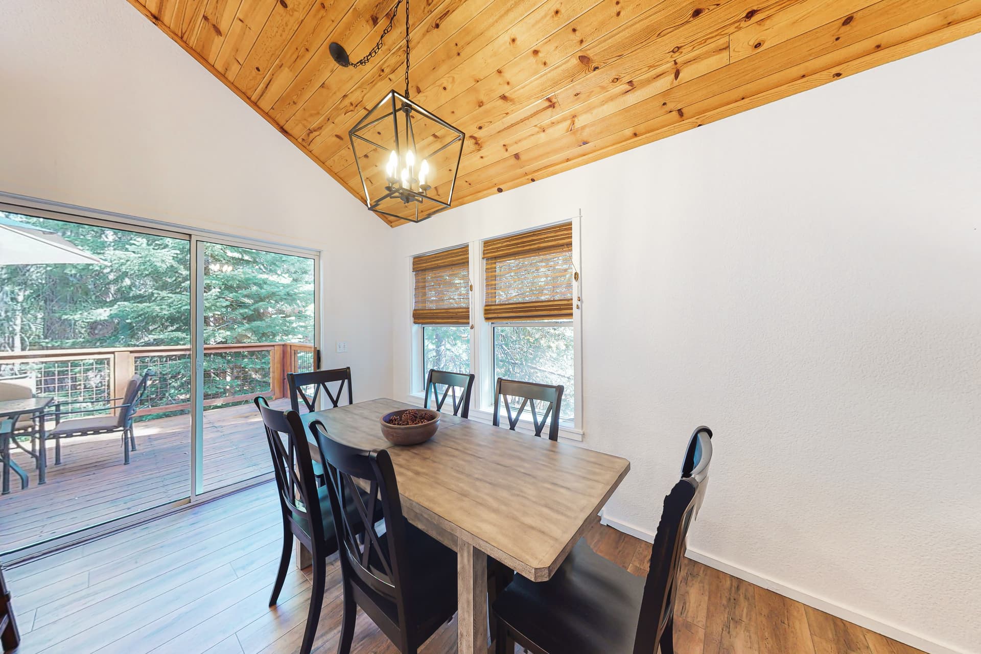 Trout Creek Retreat Home - Image 4