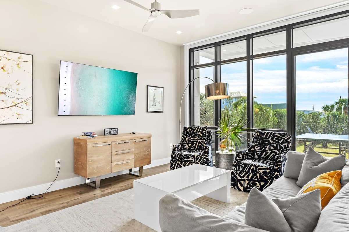 Crest One - Image 33