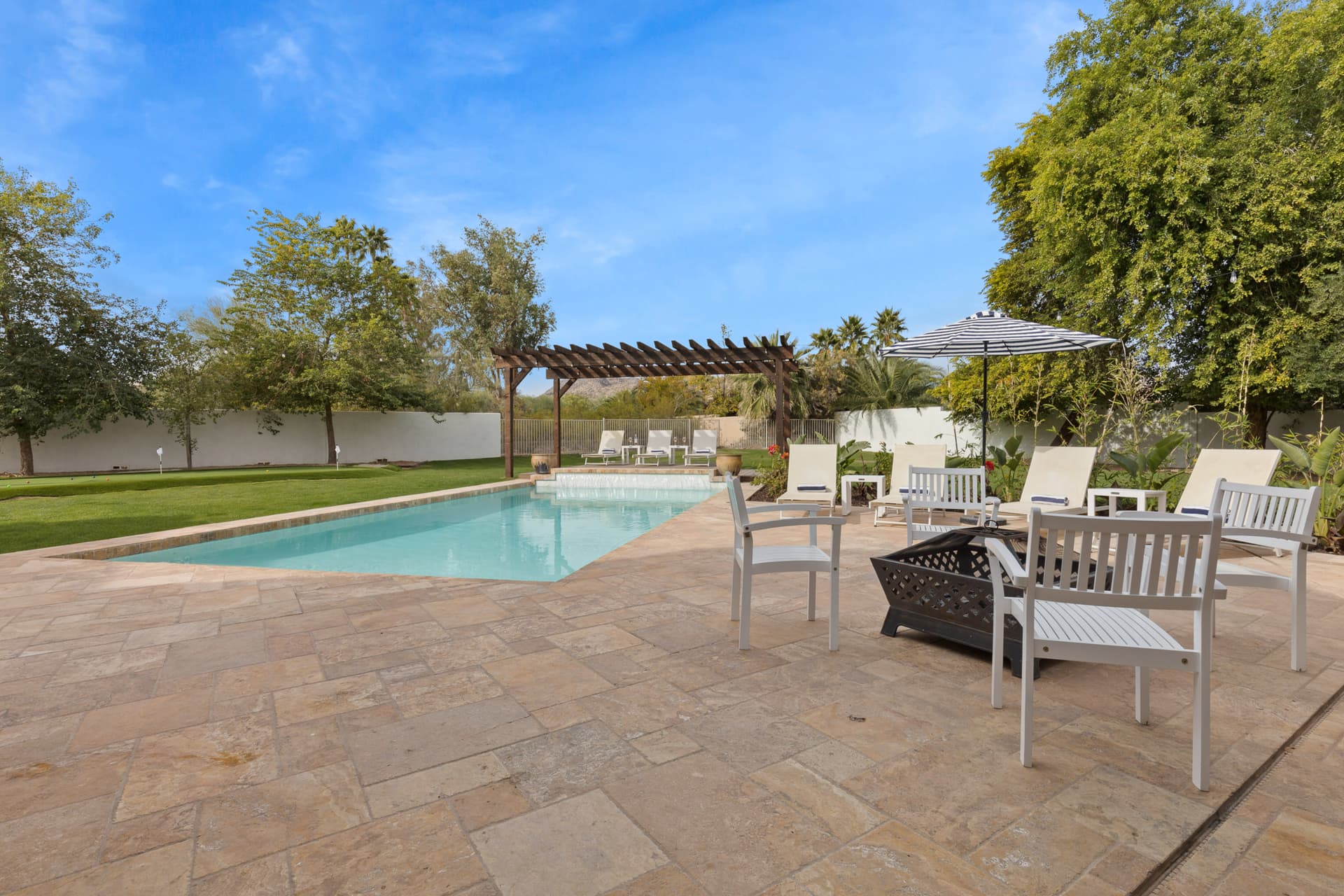 Farrier Manor - Image 39