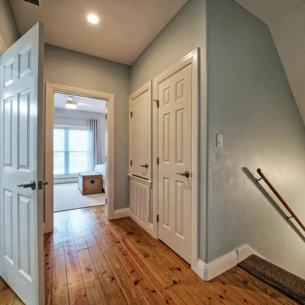 Moxy's Beach House - Image 32