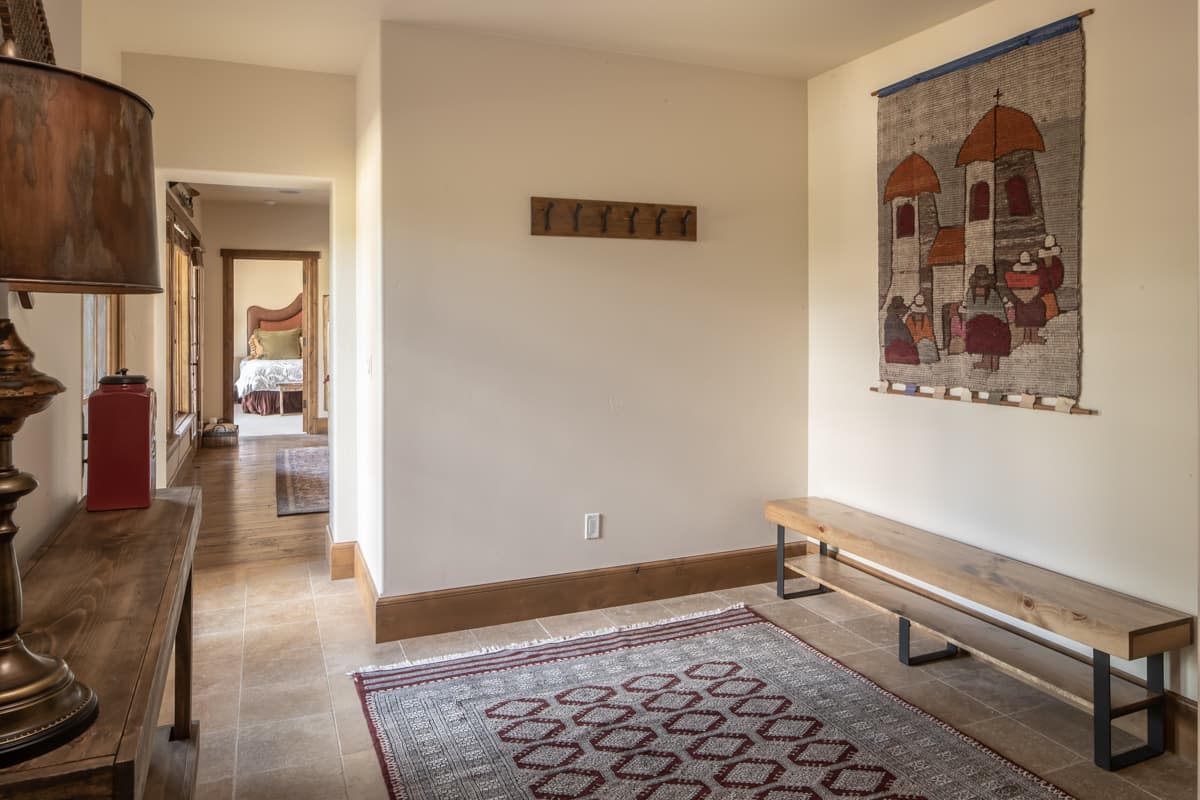 Settlement Cabin - Image 23