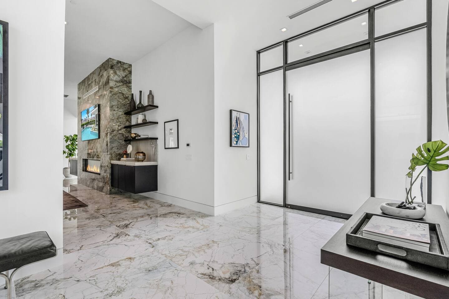 Bravo Villa #3 - Image 30