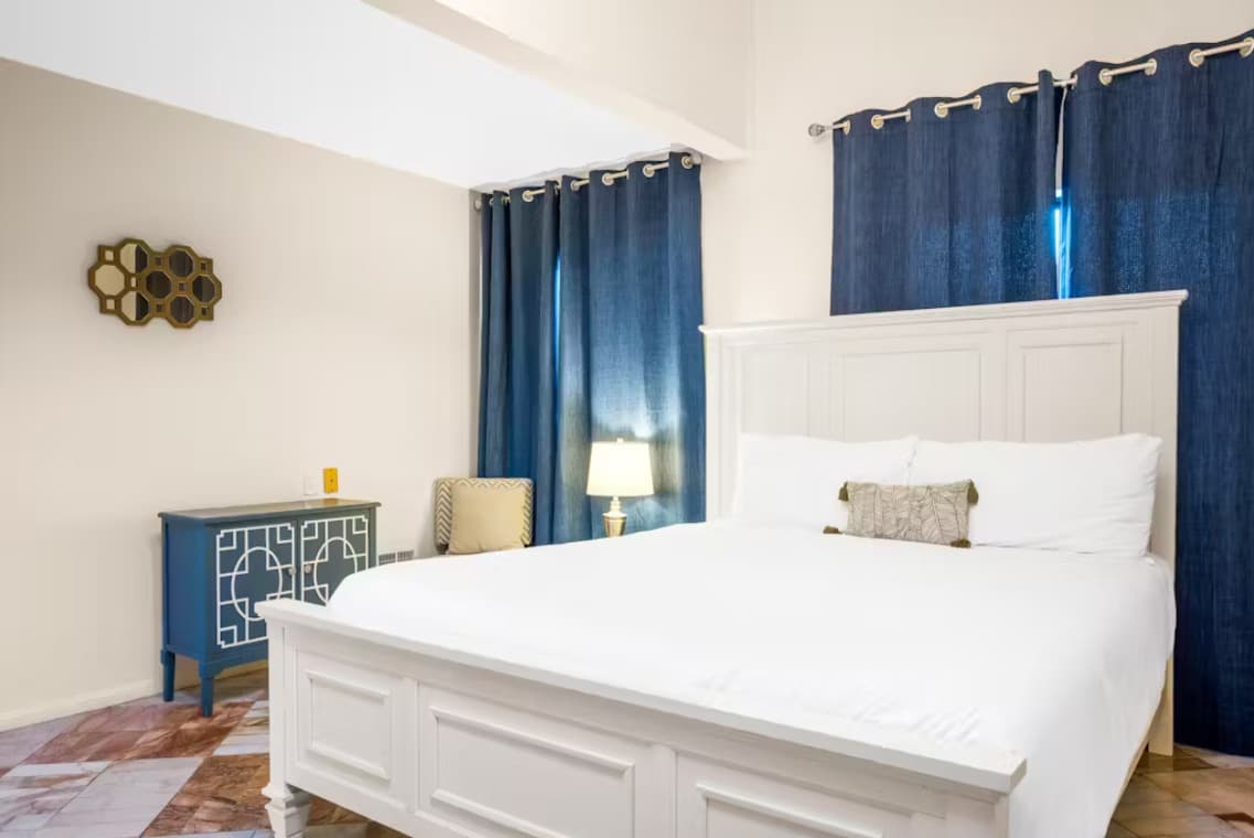 Ocean Front Escape - Image 17