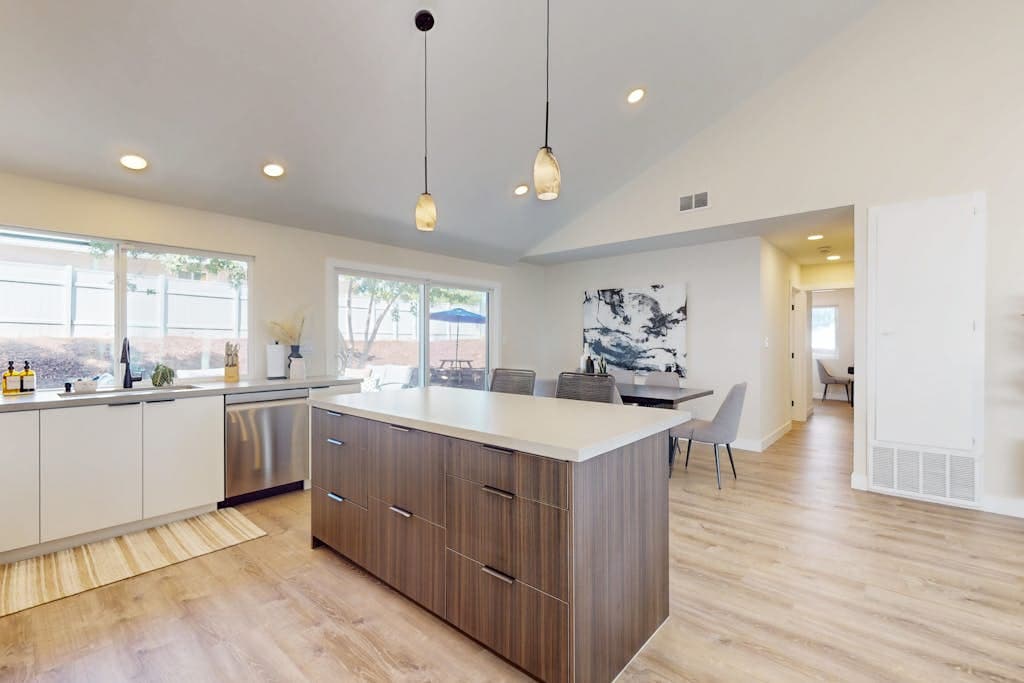 San Diego Haven - Image 5