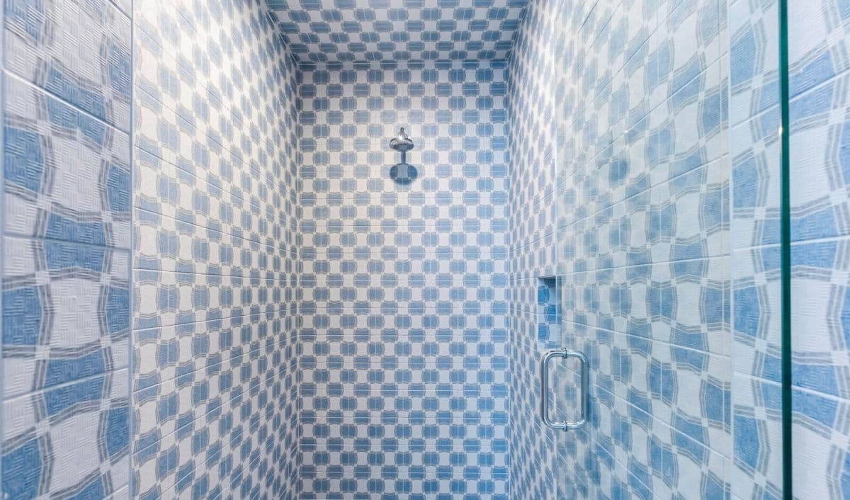 Sapphire Shores - Image 17