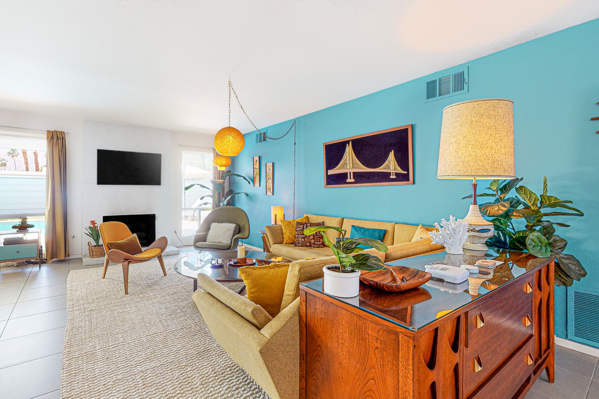 The Lucky Palm Home - Image 2