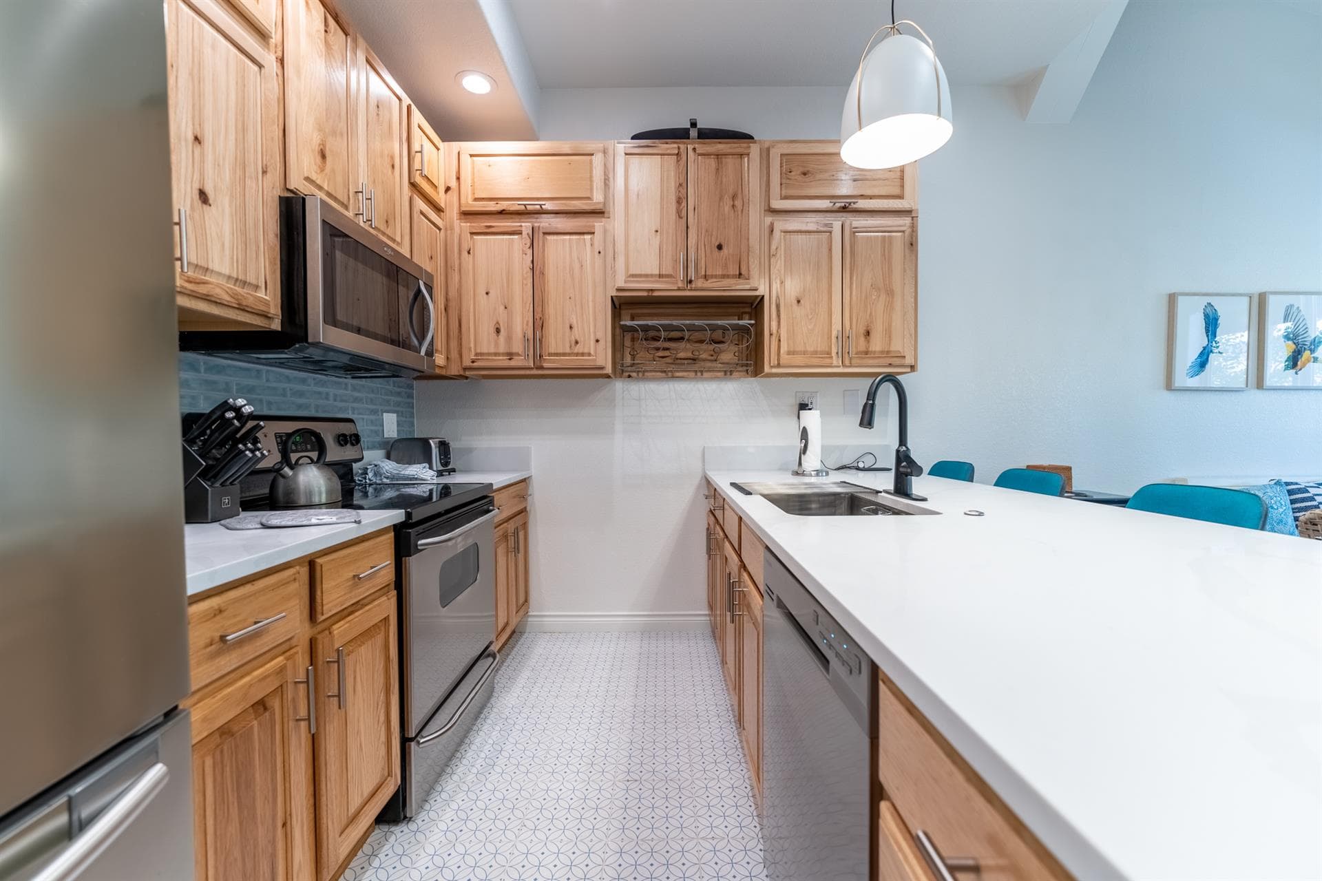 Retreat on the Blue - Image 8