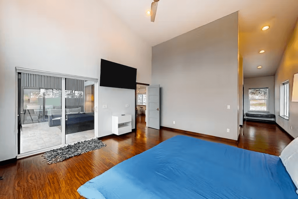 Spokane River Retreat - Image 17