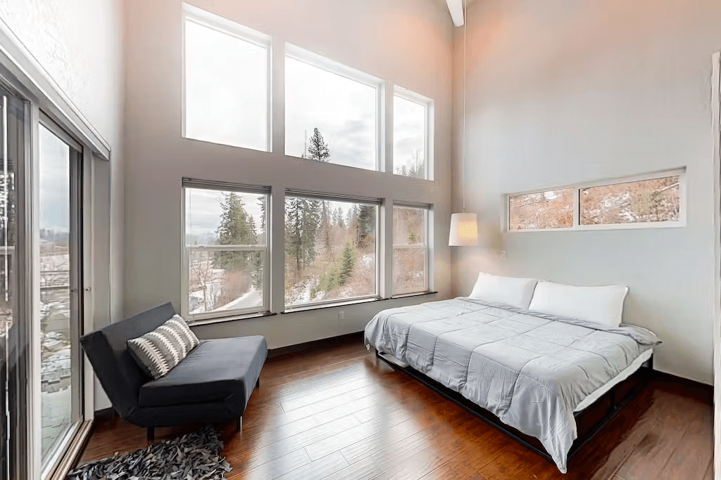 Spokane River Retreat - Image 14