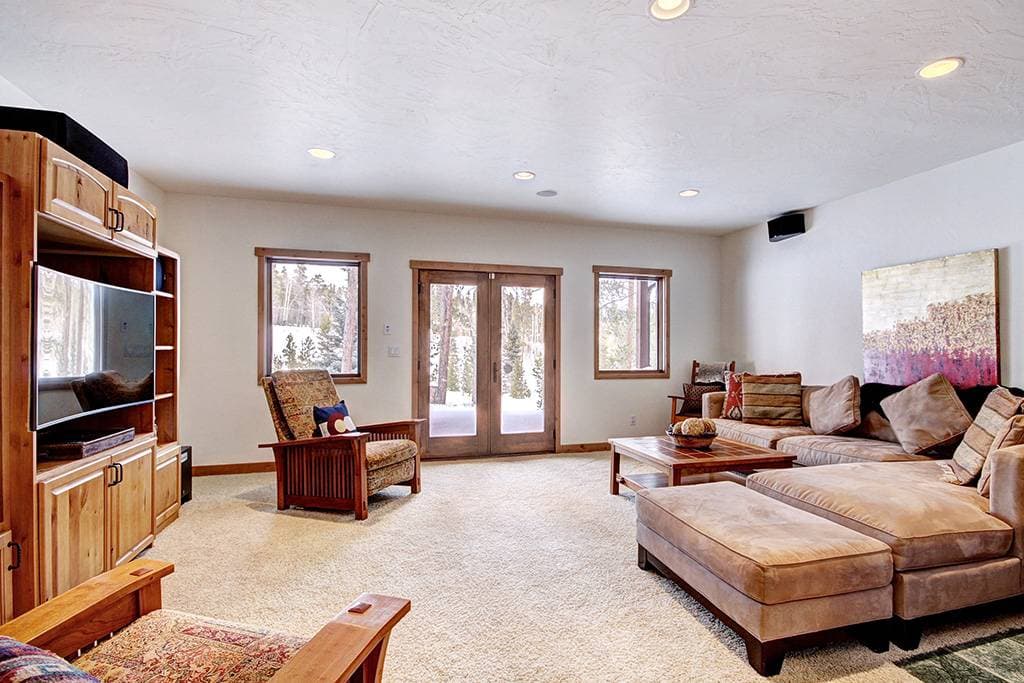 Pine Needle Lodge - Image 27