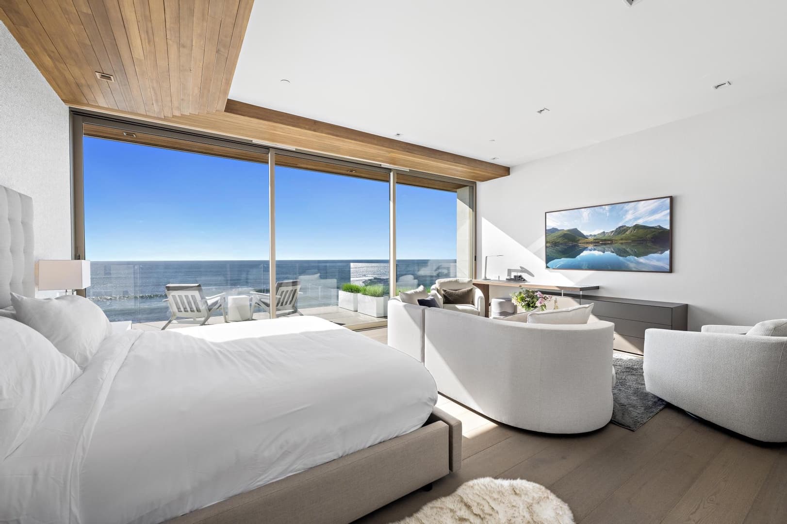 Neptune's Jewel - Image 24