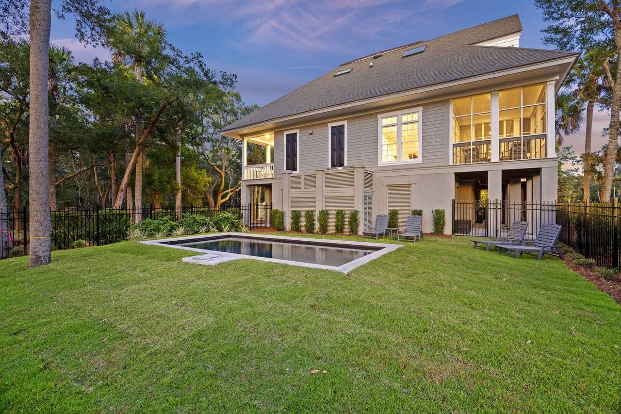 Otter Island Getaway - Image 37