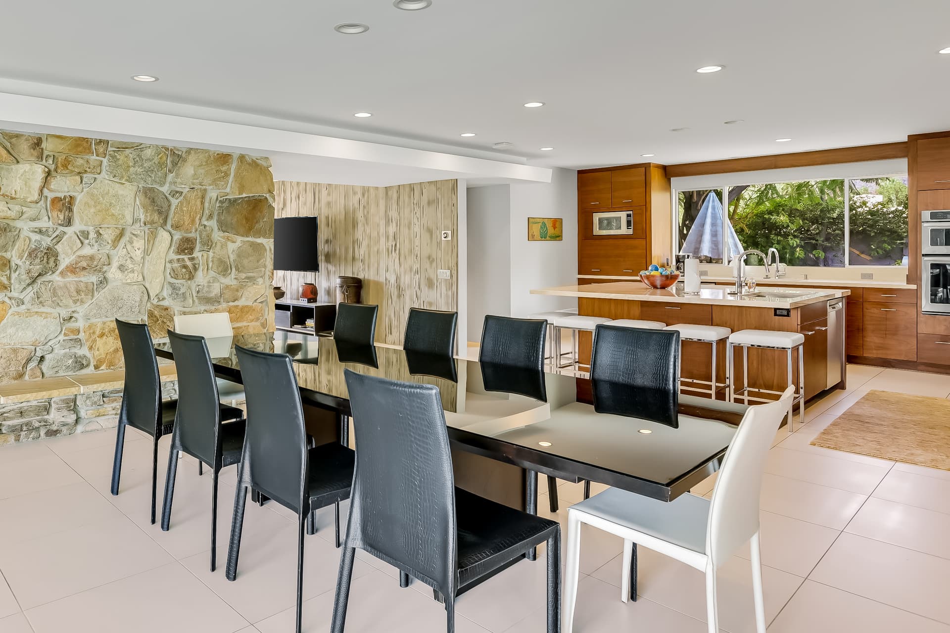 Palm Springs Perfection Manor - Image 4