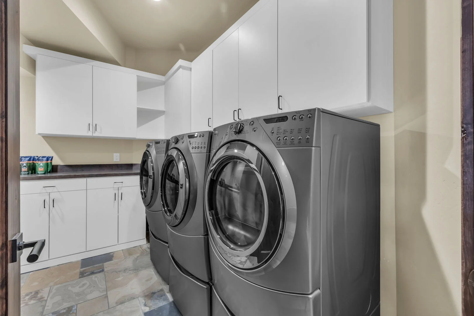 Snow Meadow Villa - Image 38