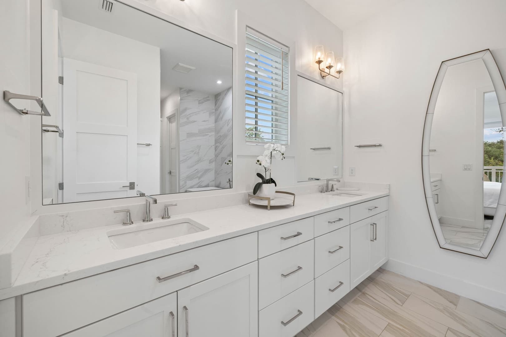 Eyes on Sunrise - Image 50