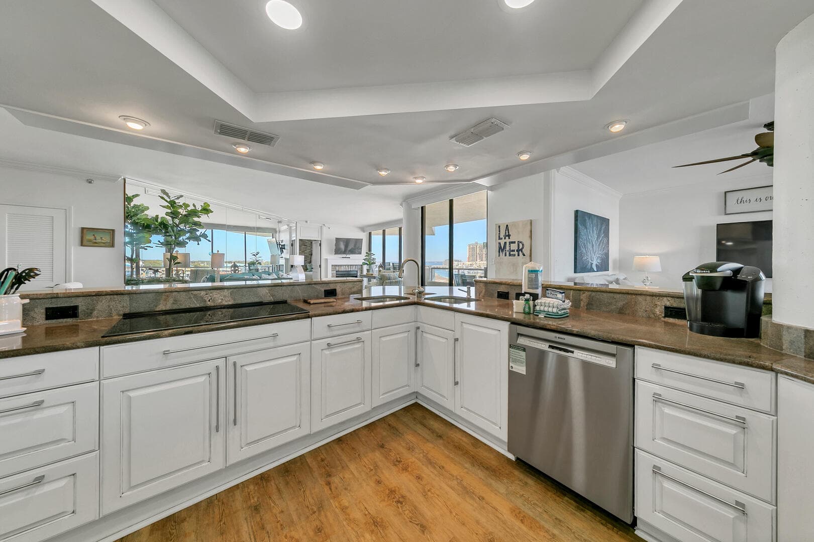 East Pass Towers #603 - Image 9