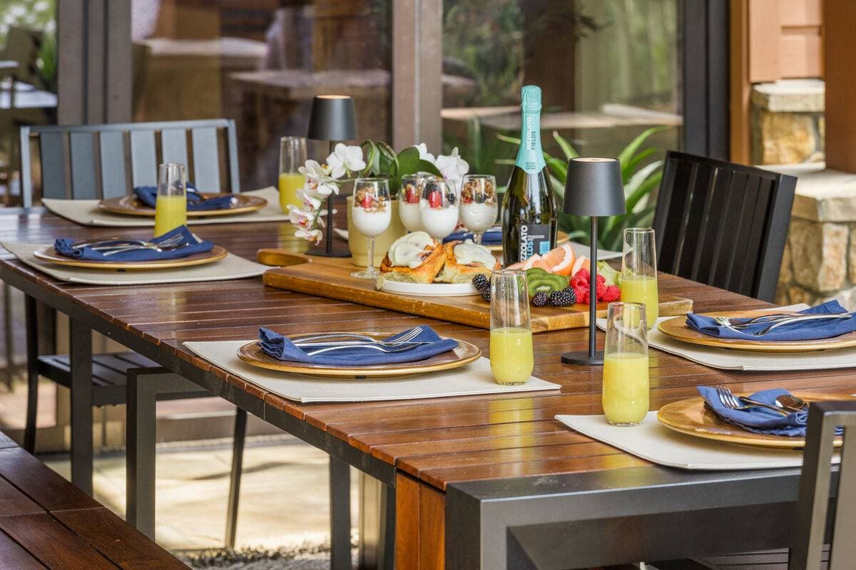 Four Sisters - Image 5