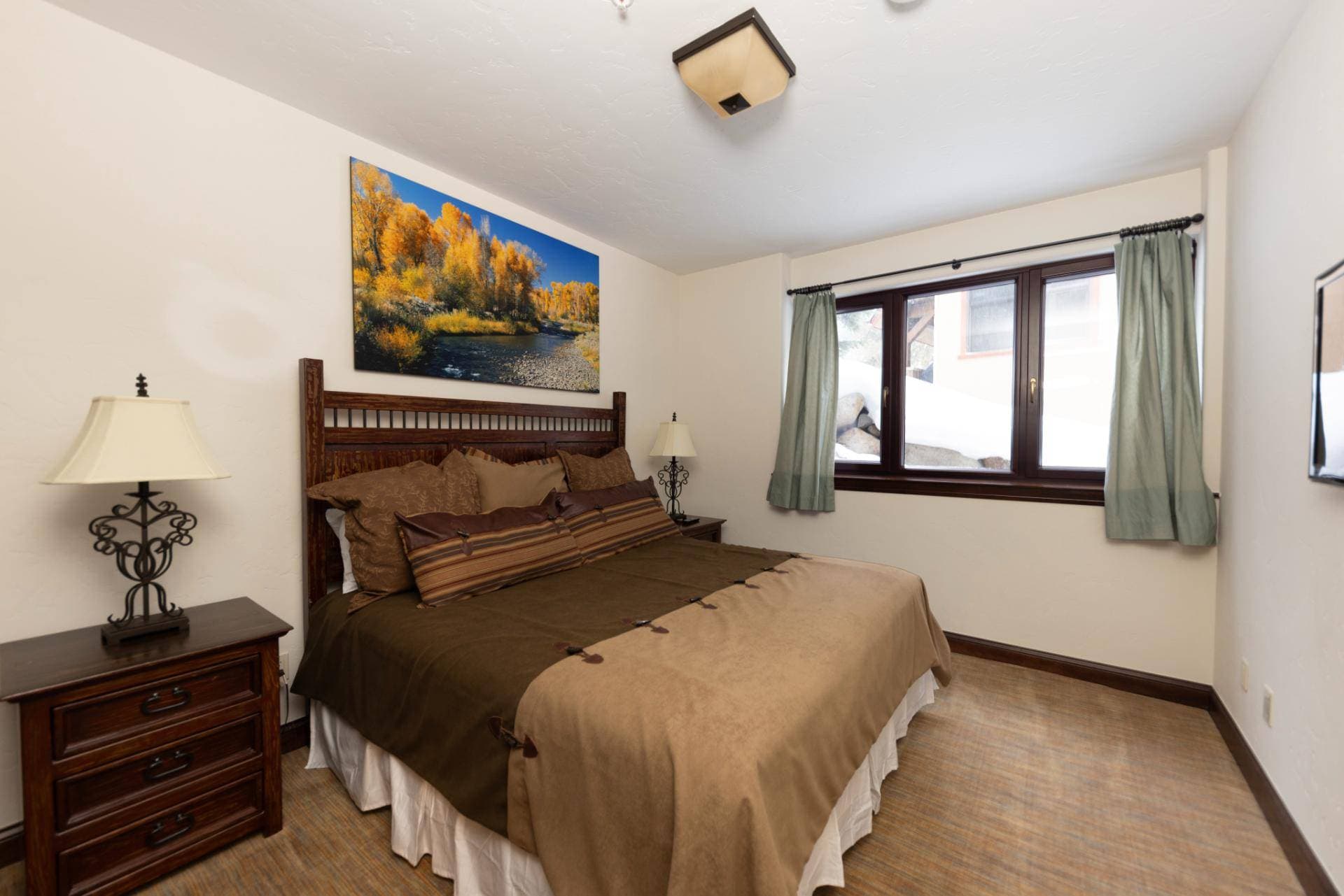 Bee Line Escape - Image 26