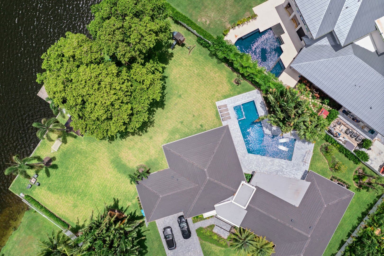 Waters Edge #906 - Image 43