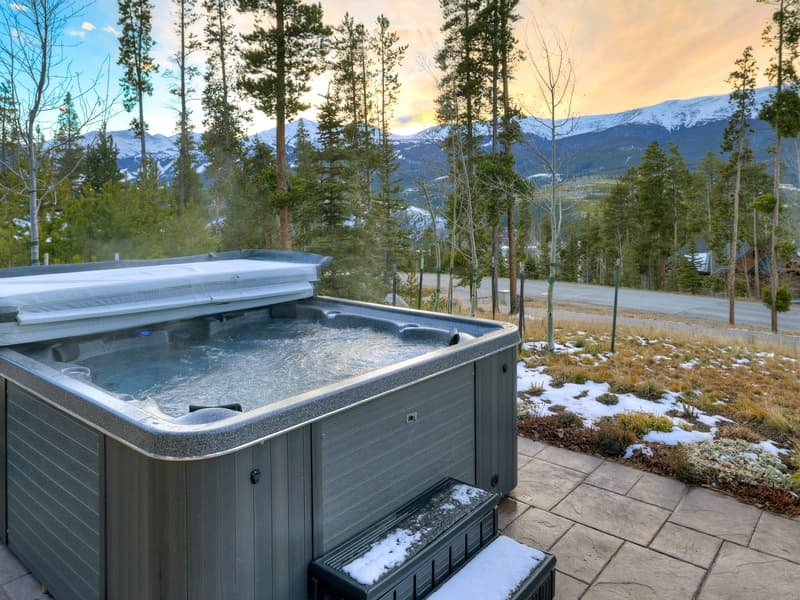 Crowne Summit Estate - Image 2