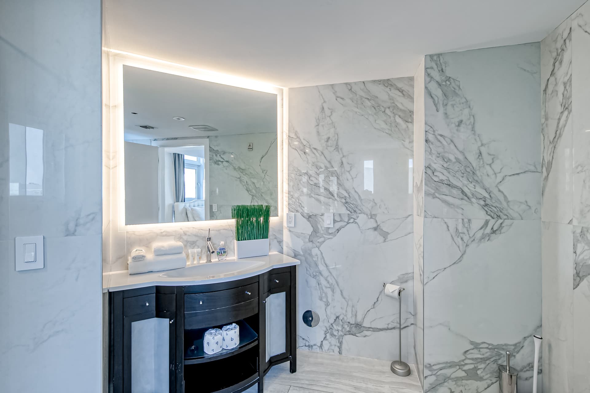 Heart of Sobe Residence - Image 11