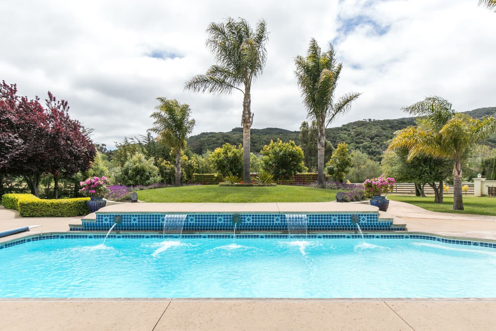 Cypress House - Image 2