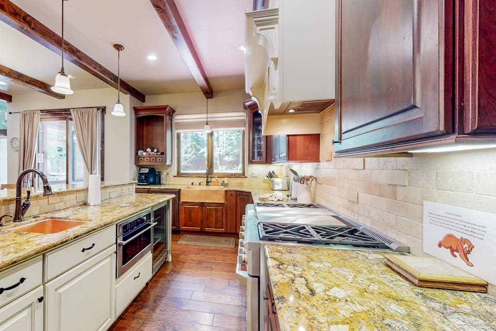 Cochise Charms Place - Image 4