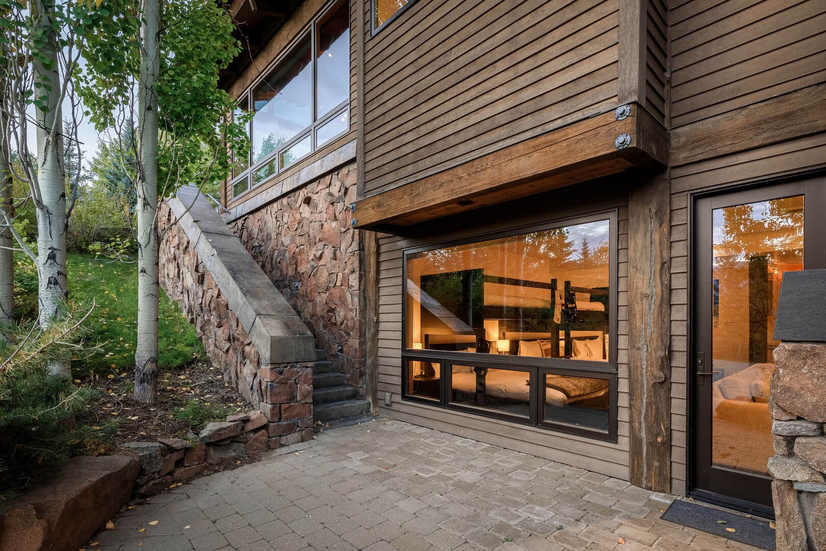 Elkhorn Estate - Image 33