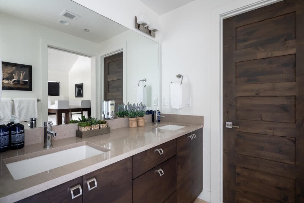 Six Silver Speaks - Image 18