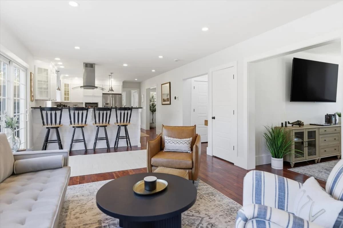 Saltwater and Spokes Retreat - Image 11