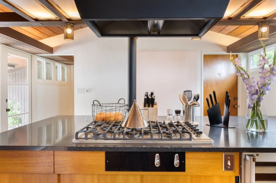 La Jolla Mid-Century - Image 11