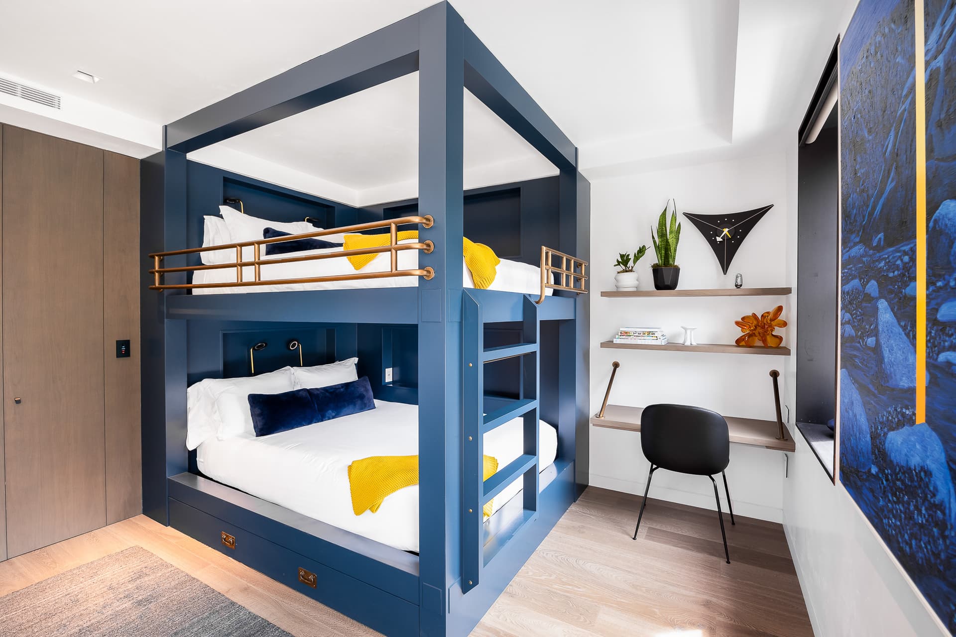 Aspen St. Lodge - Image 22