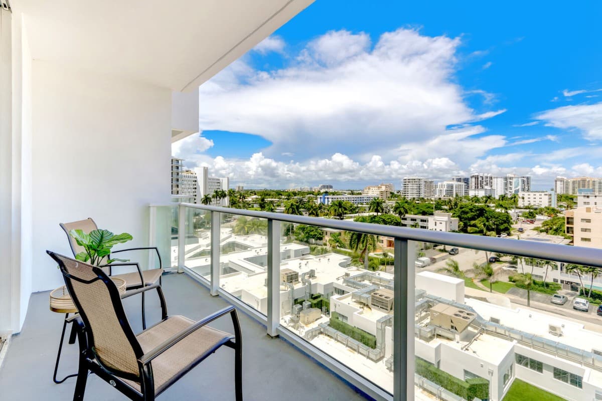 Coral Residence - Image 10