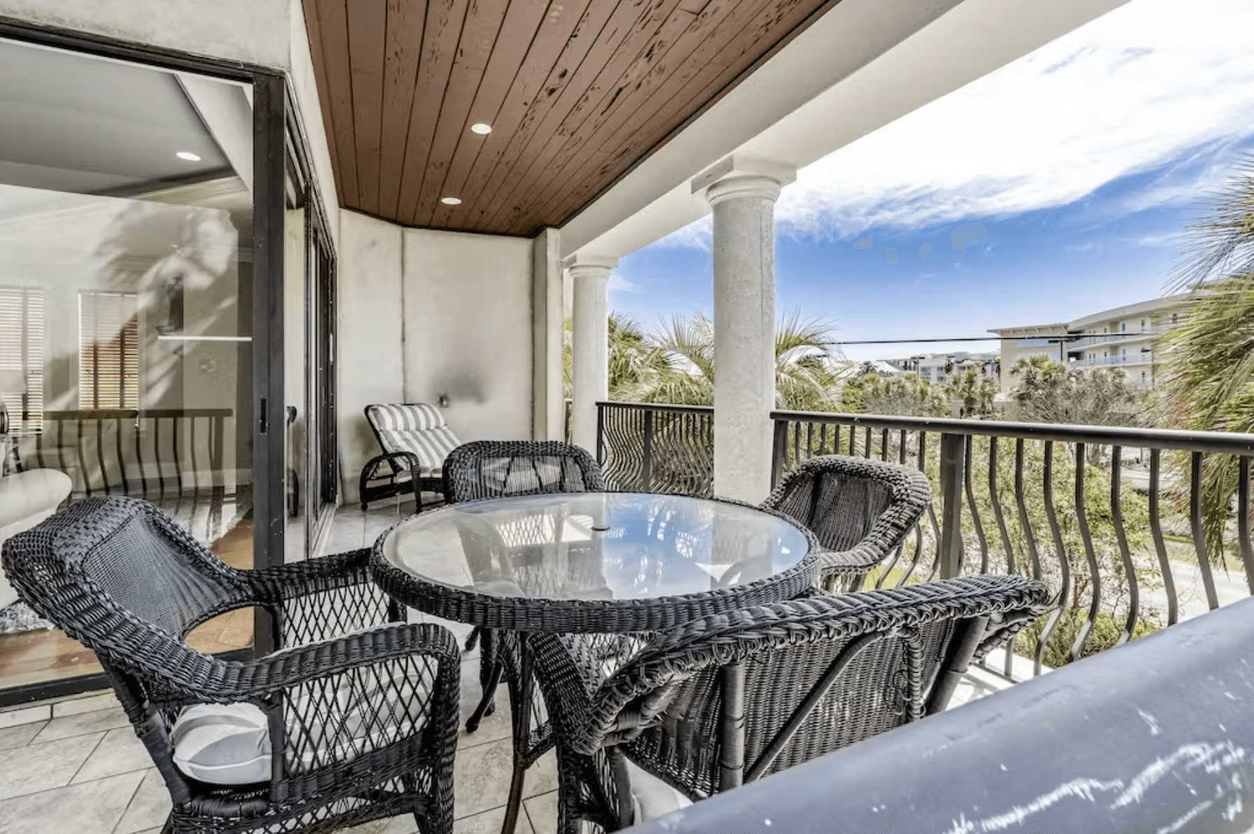 Villa by the Sea House - Image 2