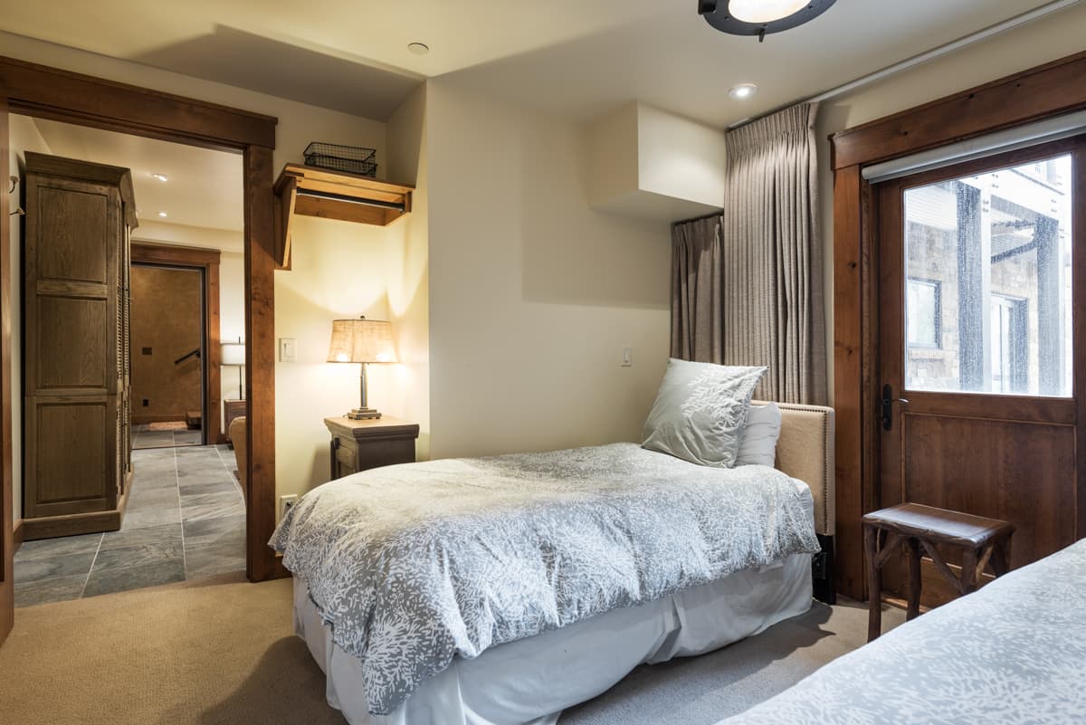 Woodside Villa - Image 22