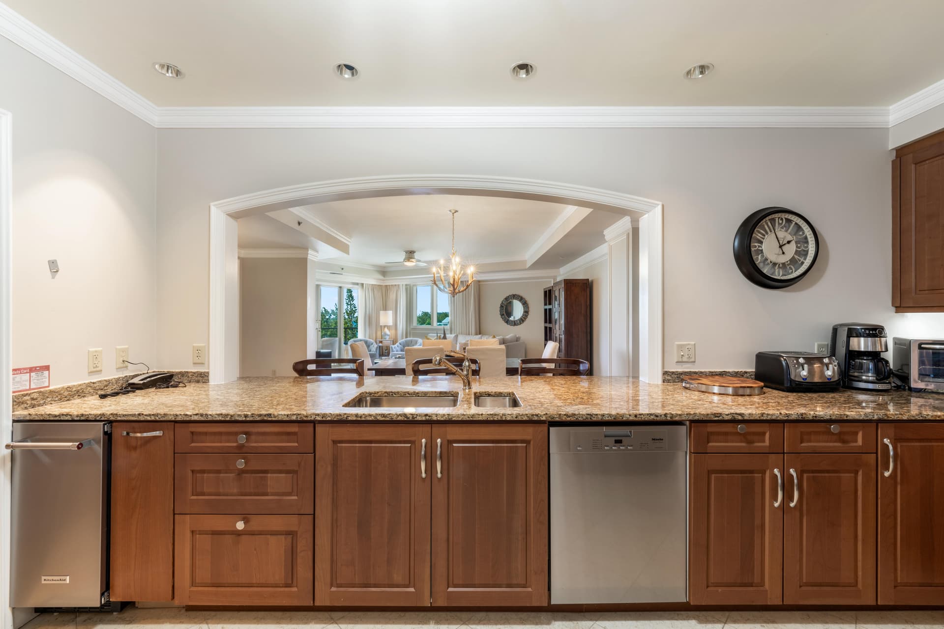 Ritz-Carlton Residence #608 - Image 2