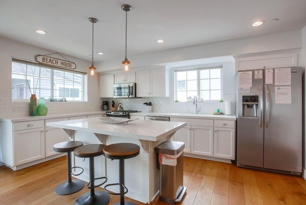 Pacific Pearl - Image 5