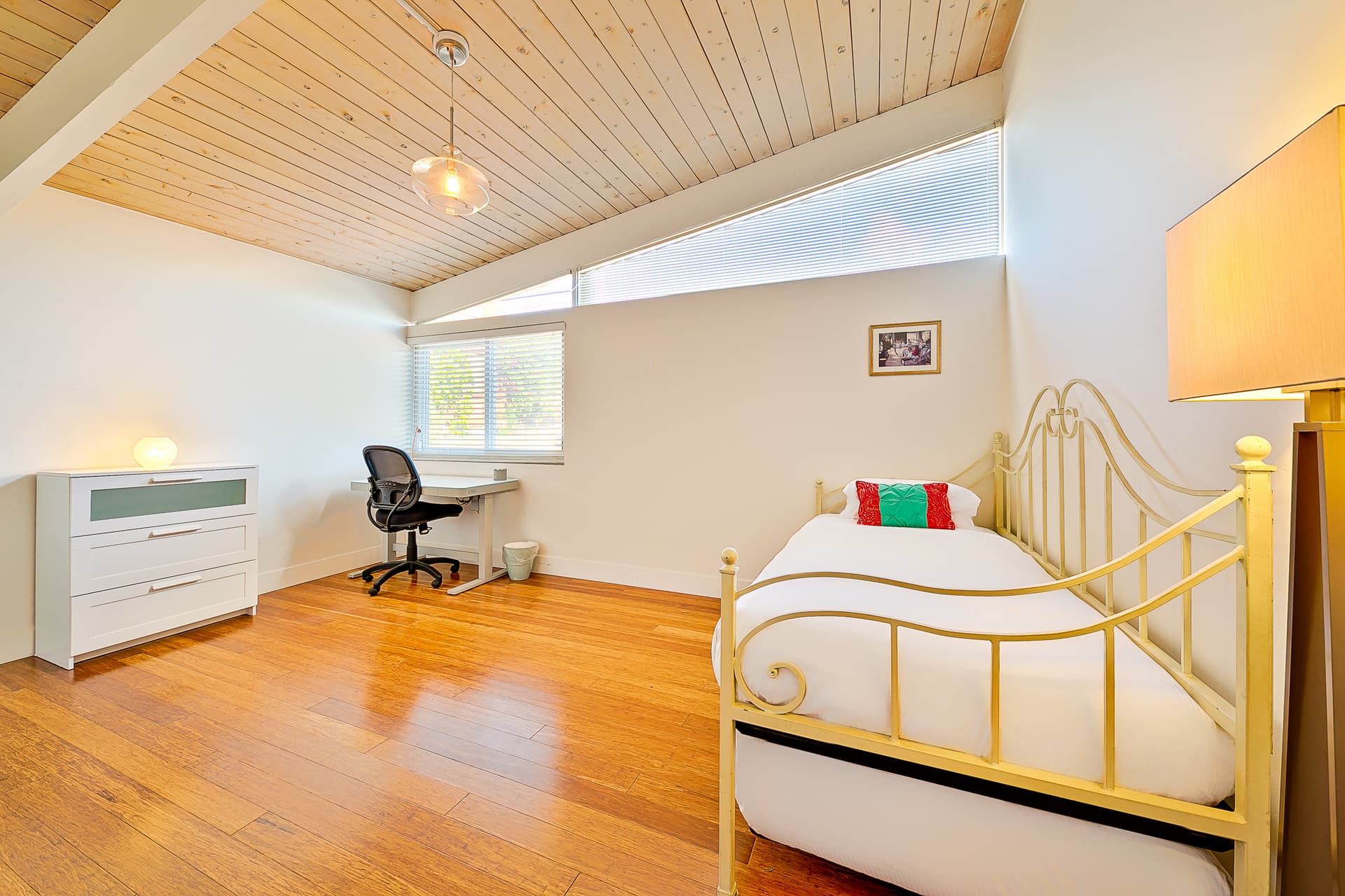 Pacifica View - Image 18