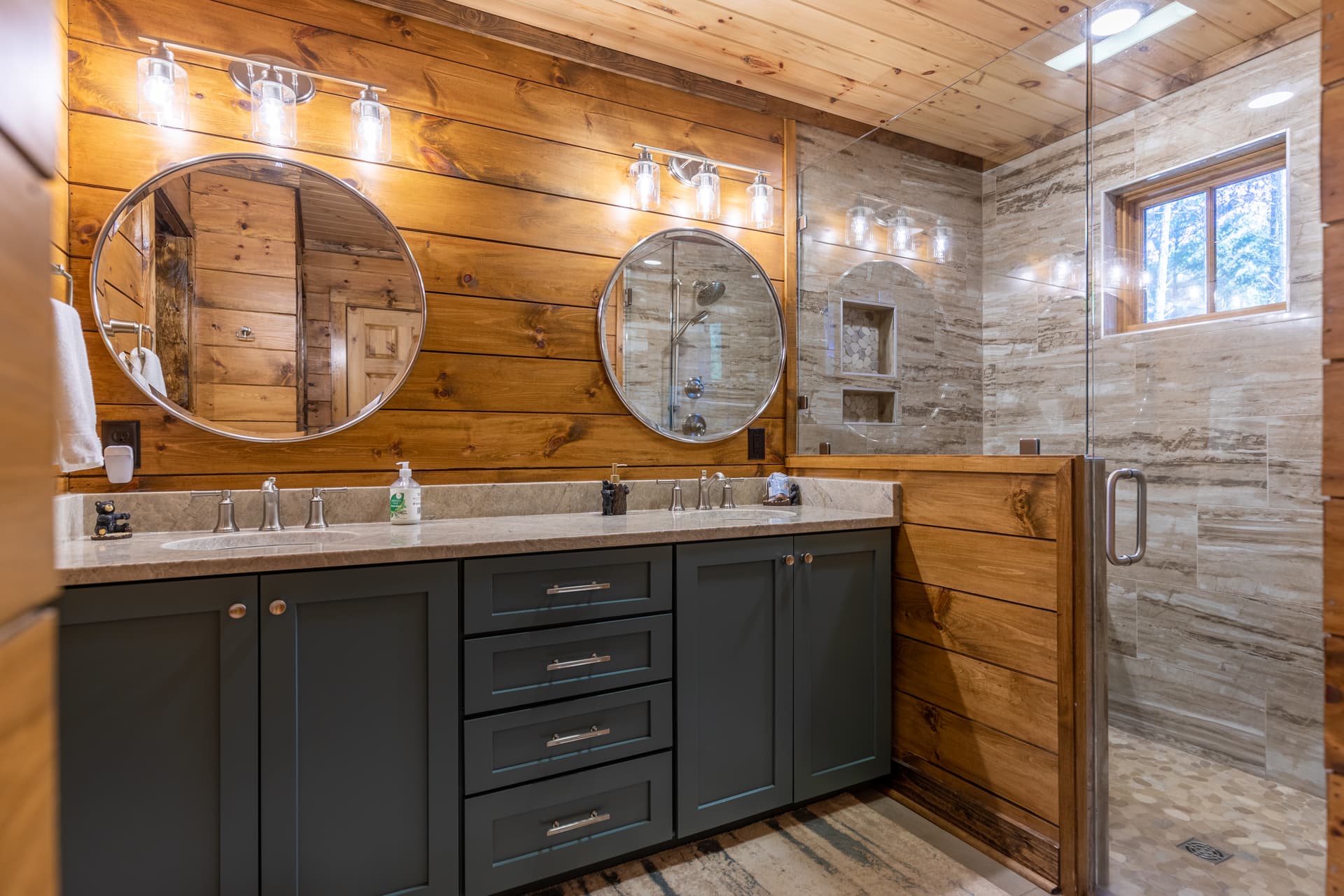 Papa's View - Image 24