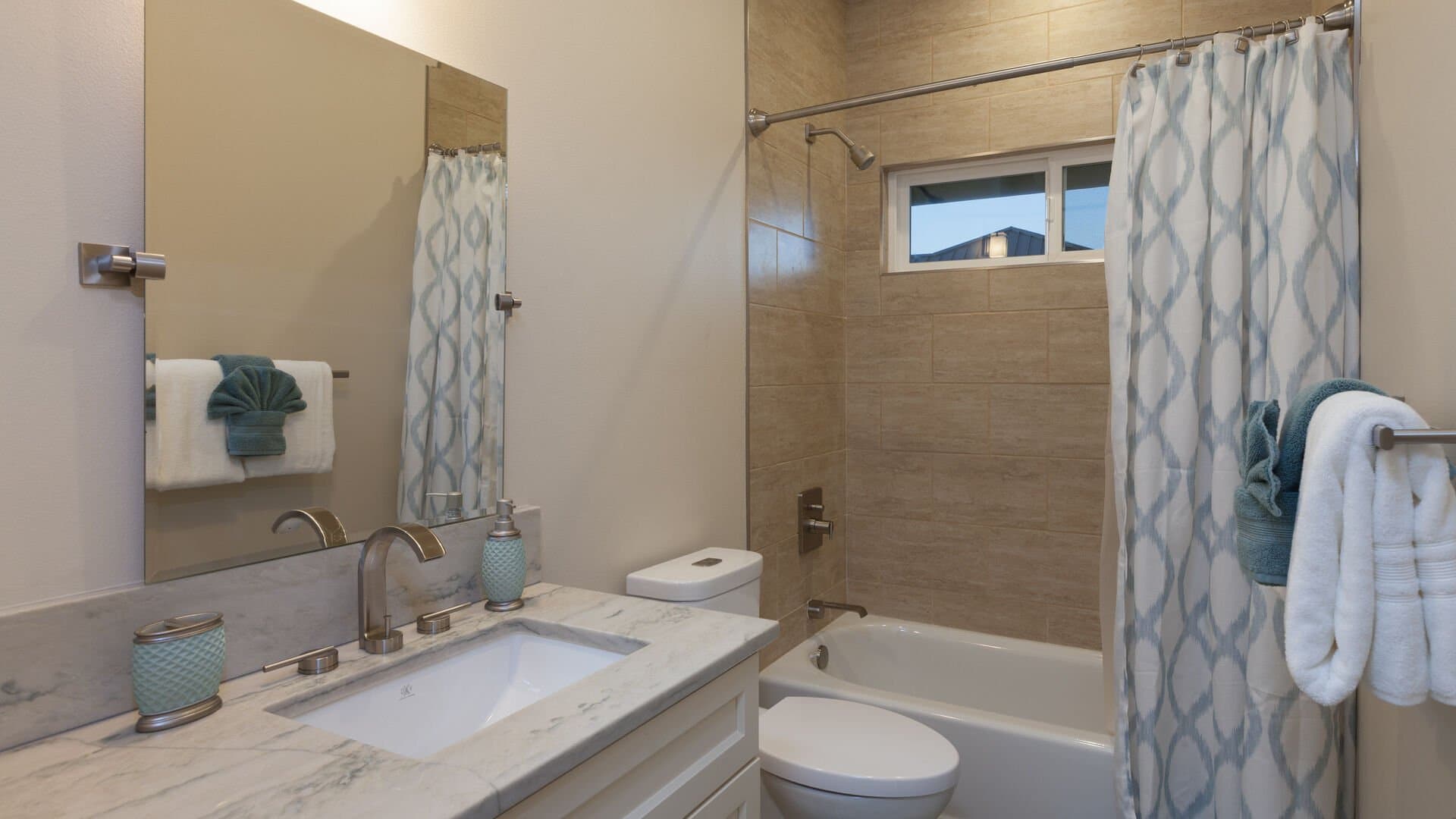 Sparkling Waters - Image 14