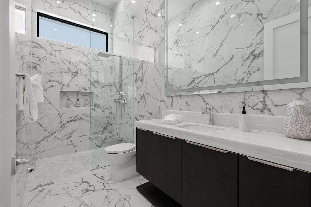 Bravo Villa #12 - Image 42