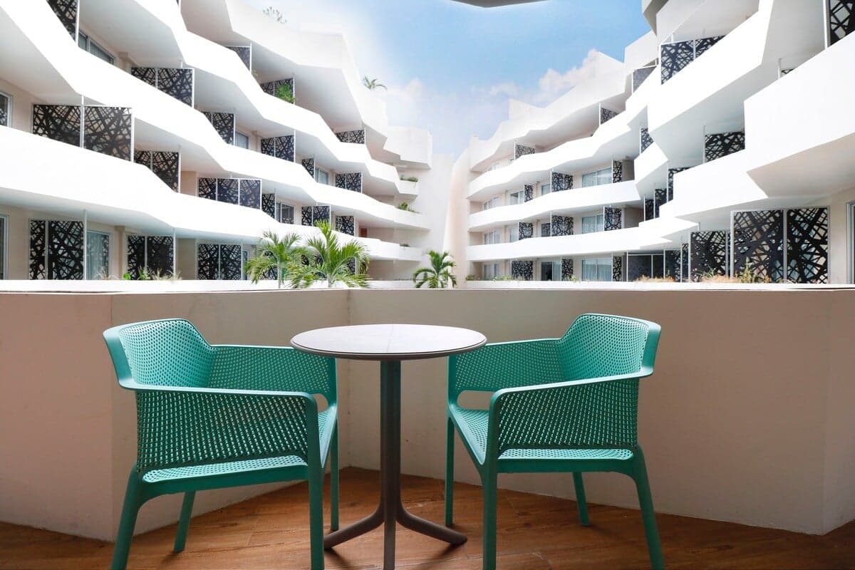 Sky High Residence - Image 2