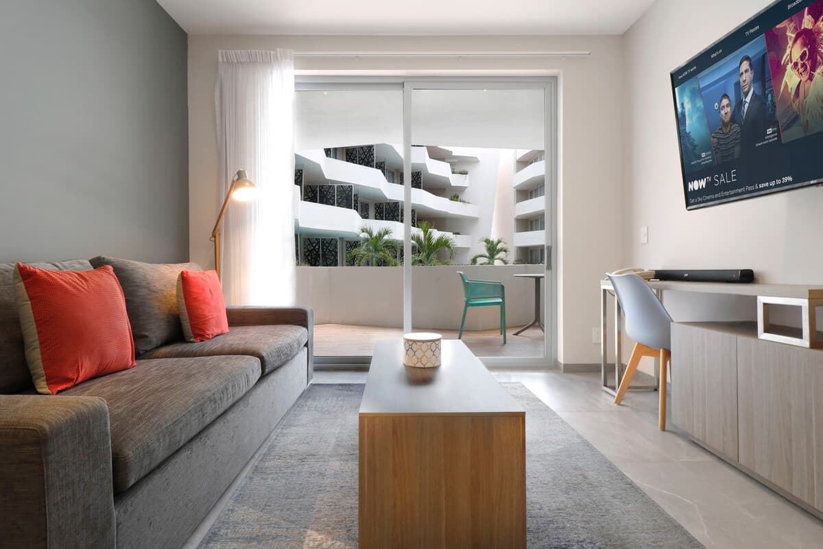 Sky High Residence - Image 4