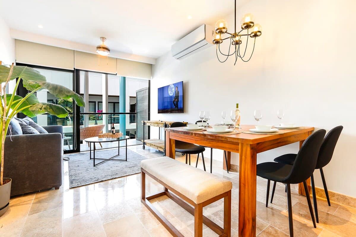 Serenada Residence - Image 2